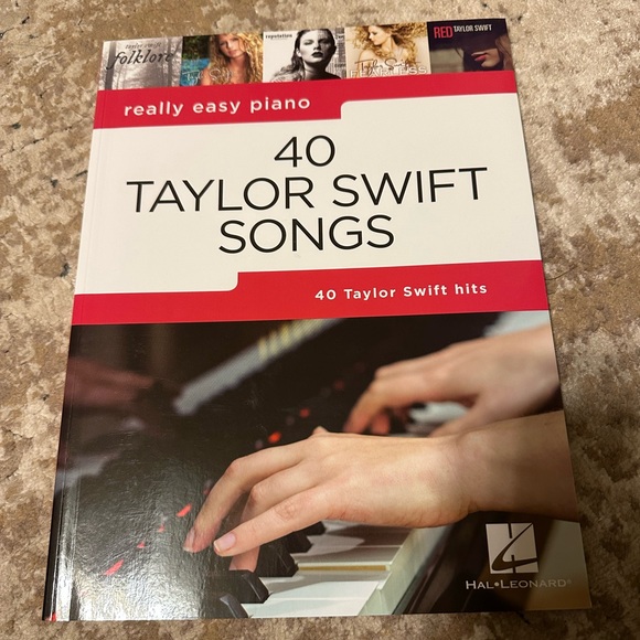 Taylor Swift Really Easy Piano Book - Picture 1 of 5